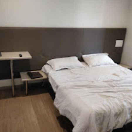 Hotel Sai Saya,纳西克 外观 照片