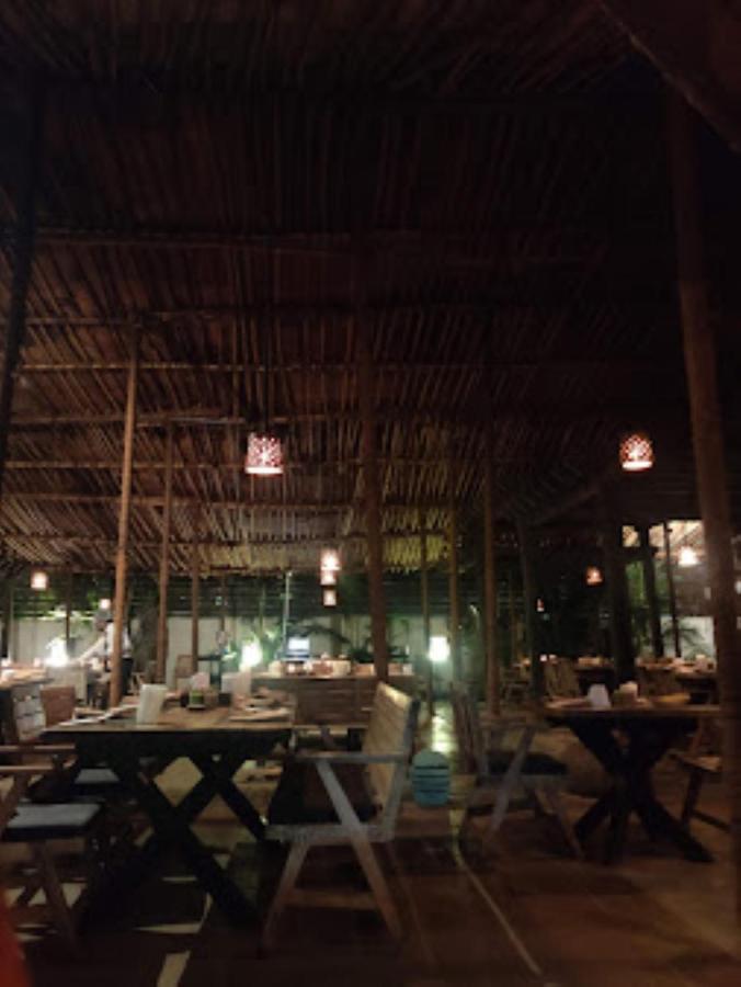 Hotel Sai Saya,纳西克 外观 照片