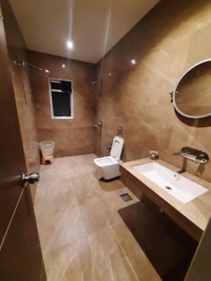 Hotel Sai Saya,纳西克 外观 照片